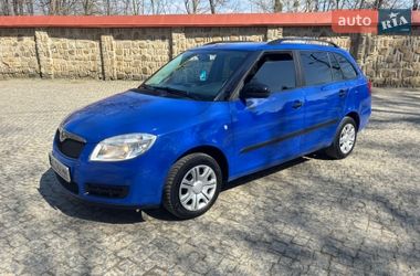 Универсал Skoda Fabia 2009 в Черновцах