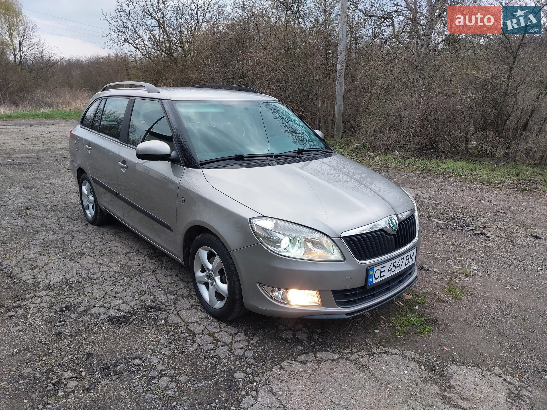2010 Skoda Fabia - мініатюра 27