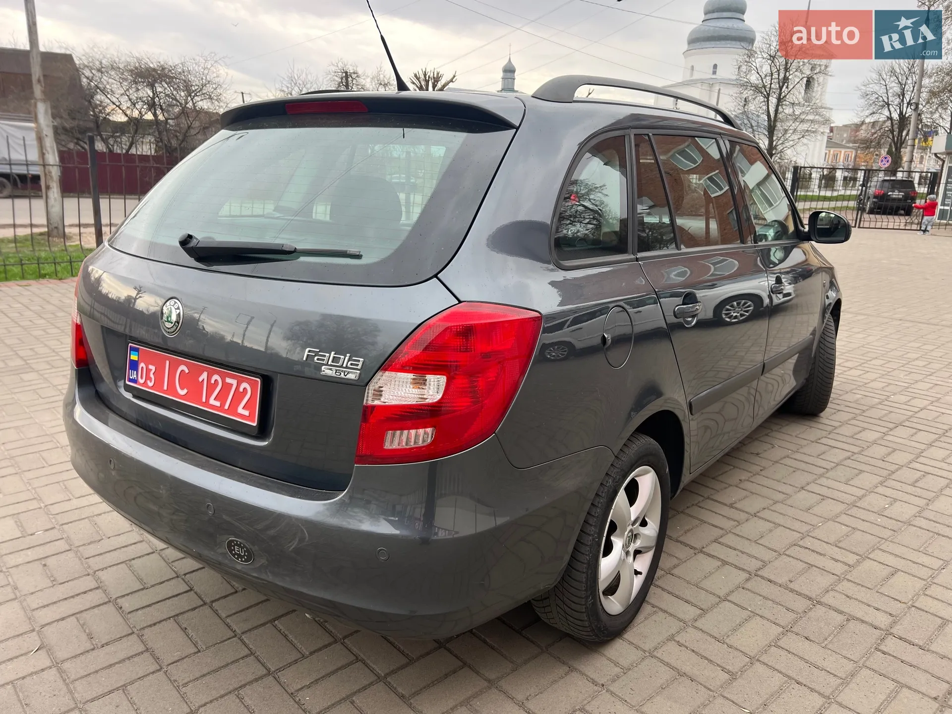 2010 Skoda Fabia - мініатюра 16