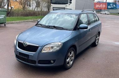 Універсал Skoda Fabia 2009 в Житомирі