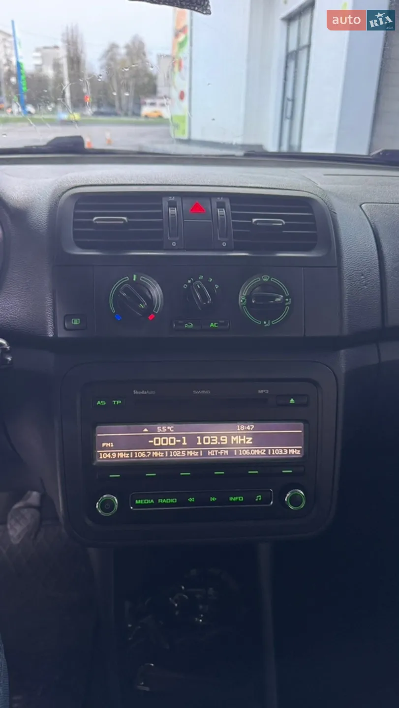 2012 Skoda Fabia - мініатюра 10