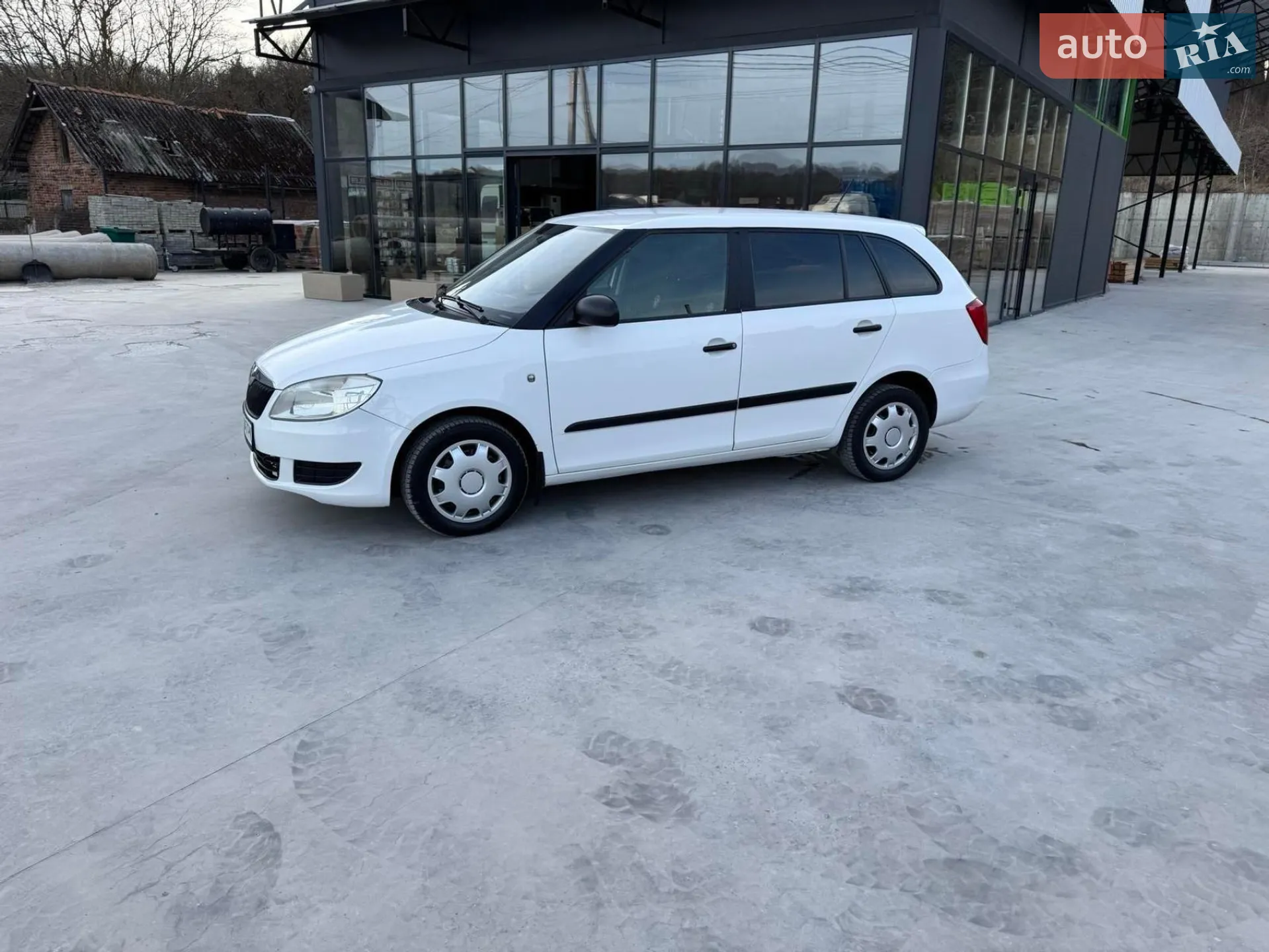 2012 Skoda Fabia - мініатюра 3