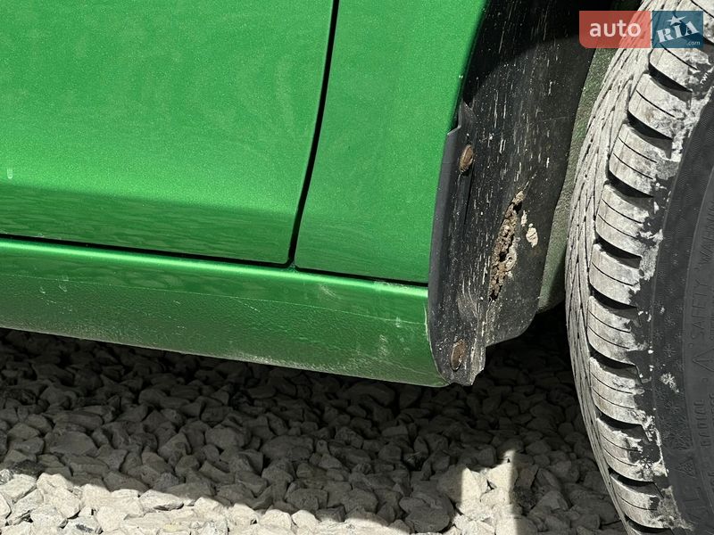 Хетчбек Skoda Fabia 2010 в Самборі