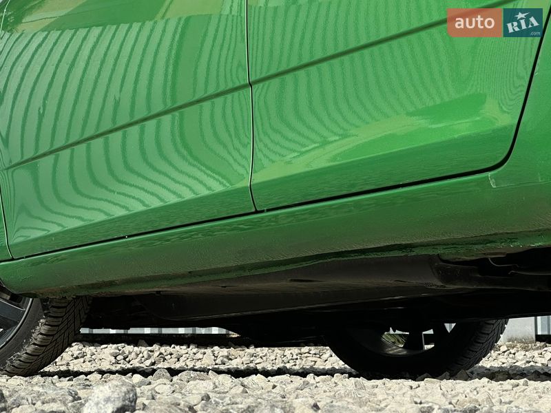 Хетчбек Skoda Fabia 2010 в Самборі