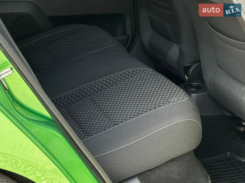 Хетчбек Skoda Fabia 2010 в Самборі