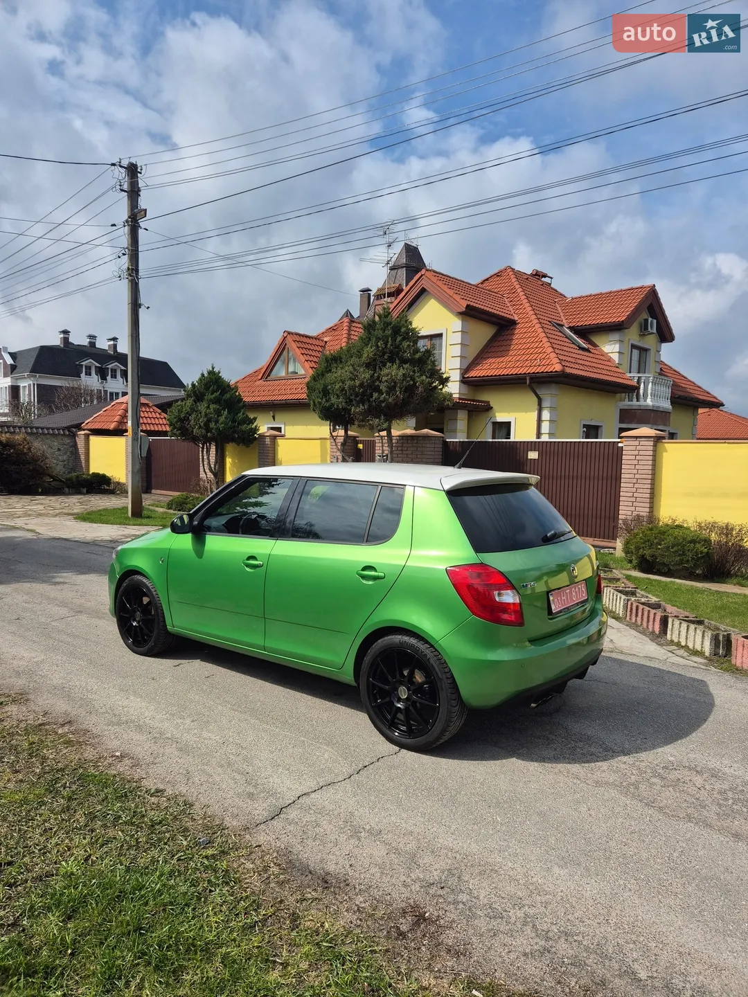 2011 Skoda Fabia - мініатюра 4