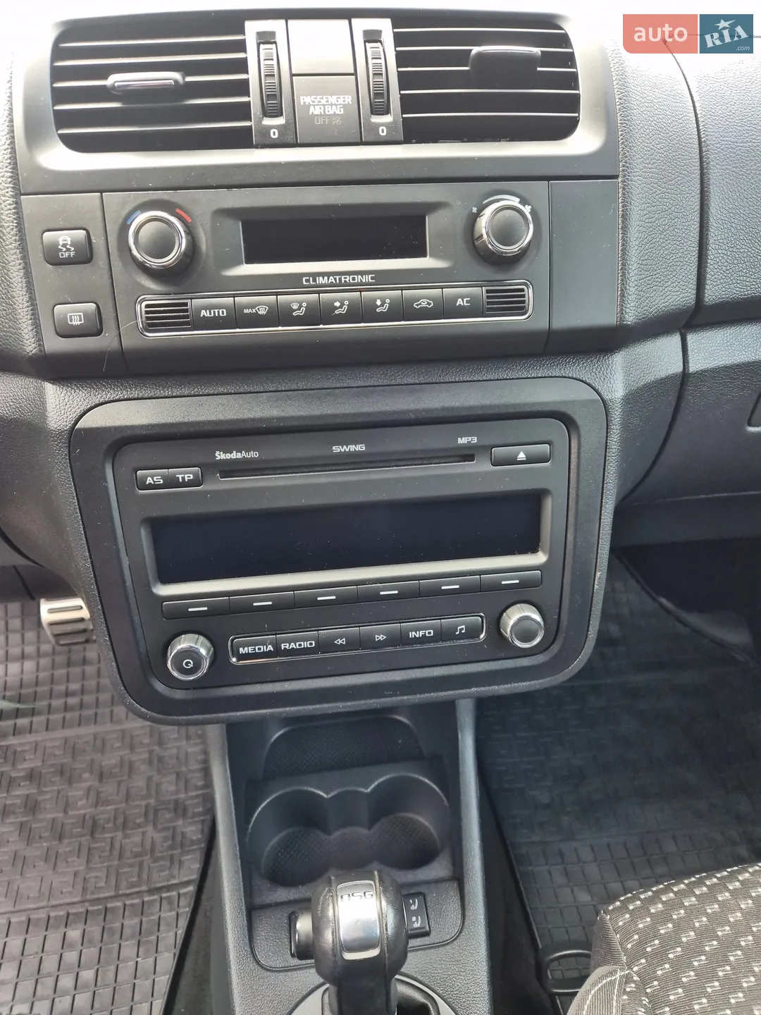 2011 Skoda Fabia - мініатюра 24