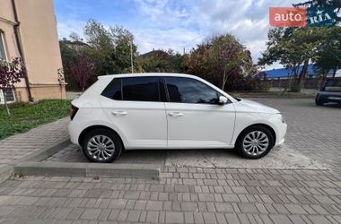 Хетчбек Skoda Fabia 2015 в Ужгороді