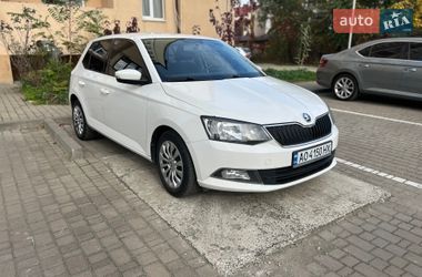 Хэтчбек Skoda Fabia 2015 в Ужгороде