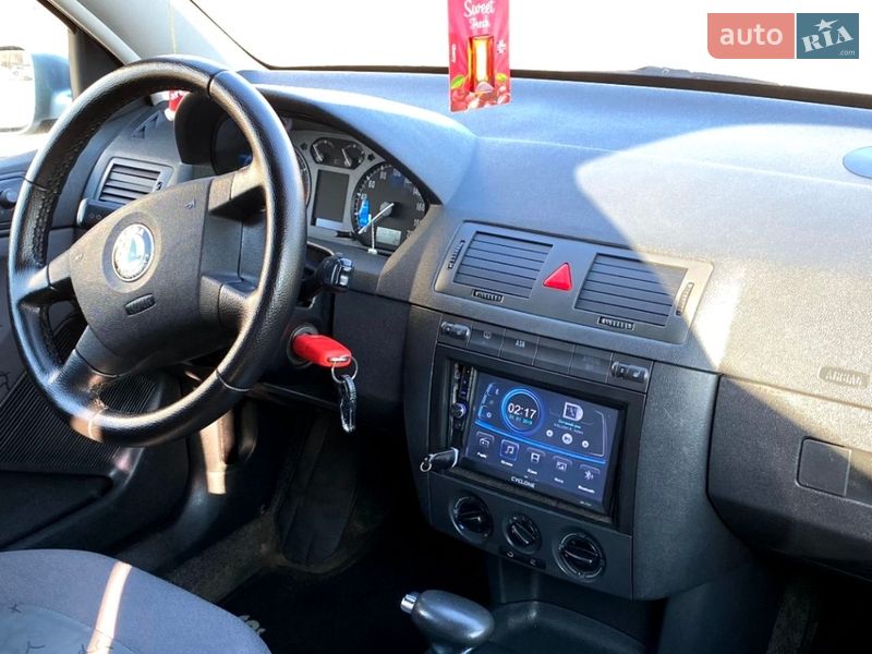 Универсал Skoda Fabia 2004 в Черновцах