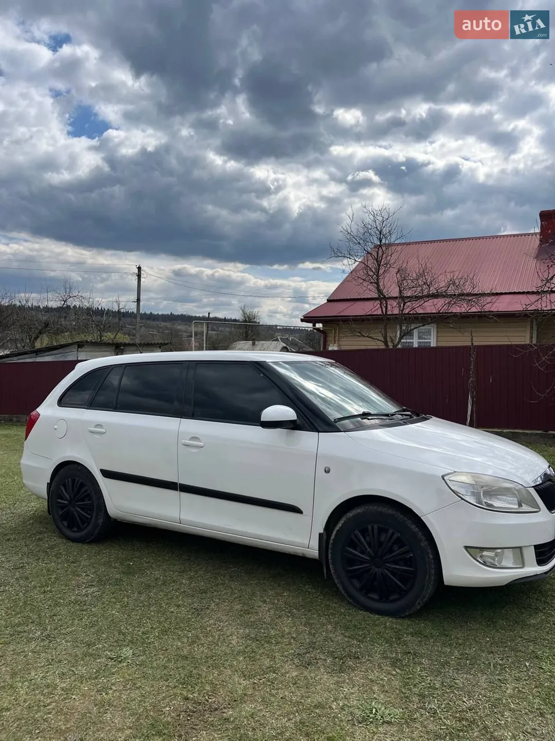 2010 Skoda Fabia - мініатюра 3