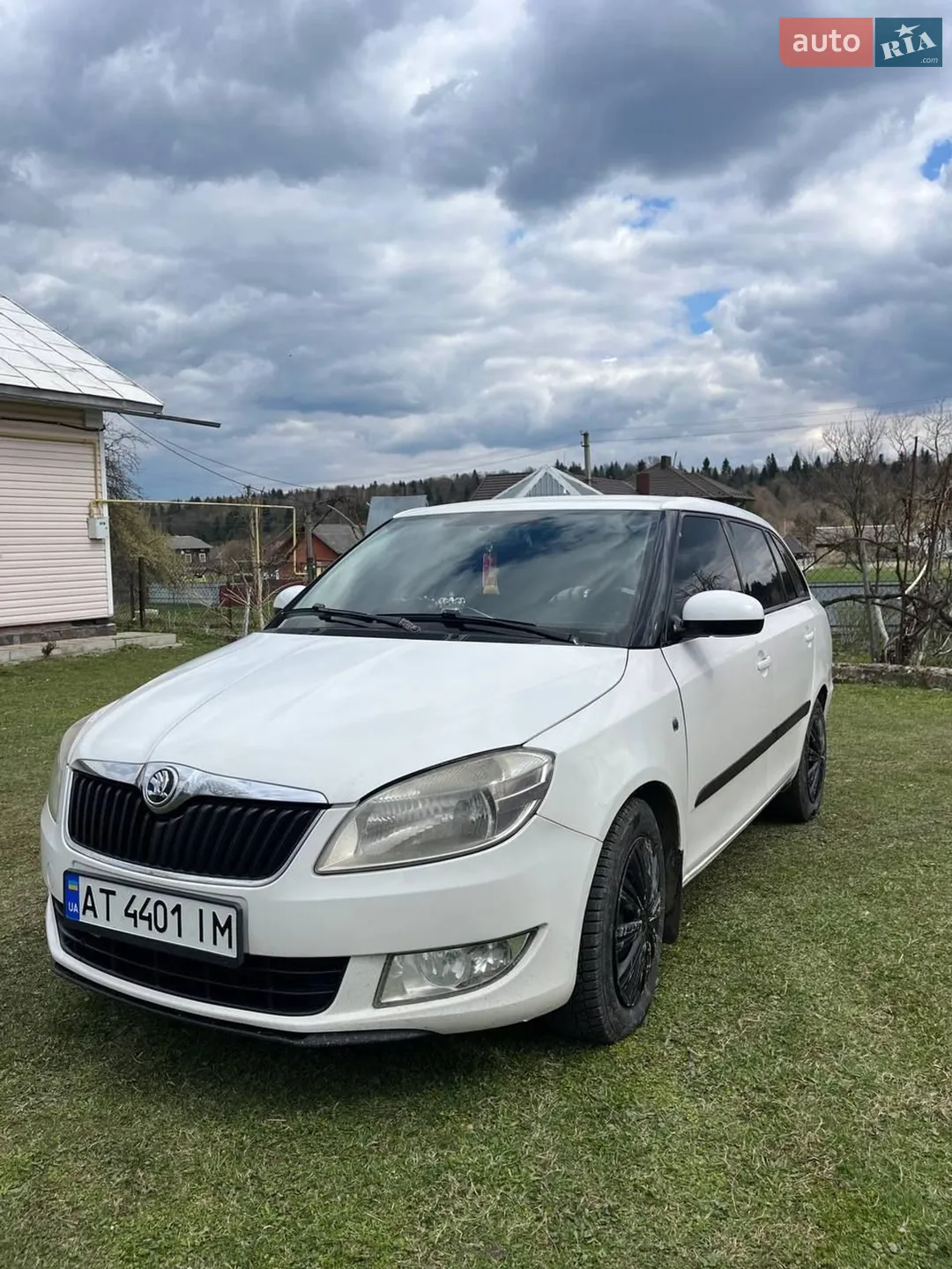 2010 Skoda Fabia - мініатюра 2