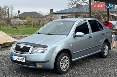 Седан Skoda Fabia 2004 в Черкасах