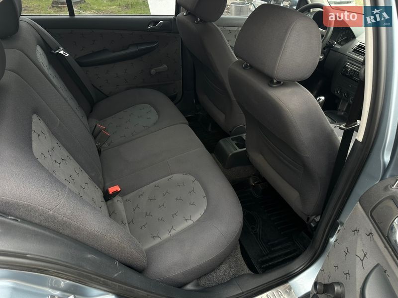 Седан Skoda Fabia 2004 в Черкассах фото 27 Седан Skoda Fabia 2004 в Черкассах