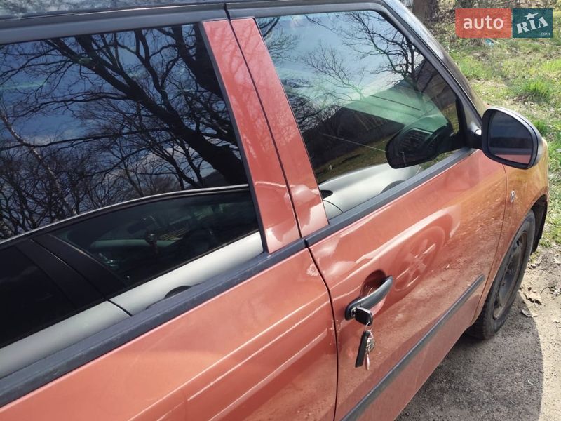 Хэтчбек Skoda Fabia 2007 в Долине