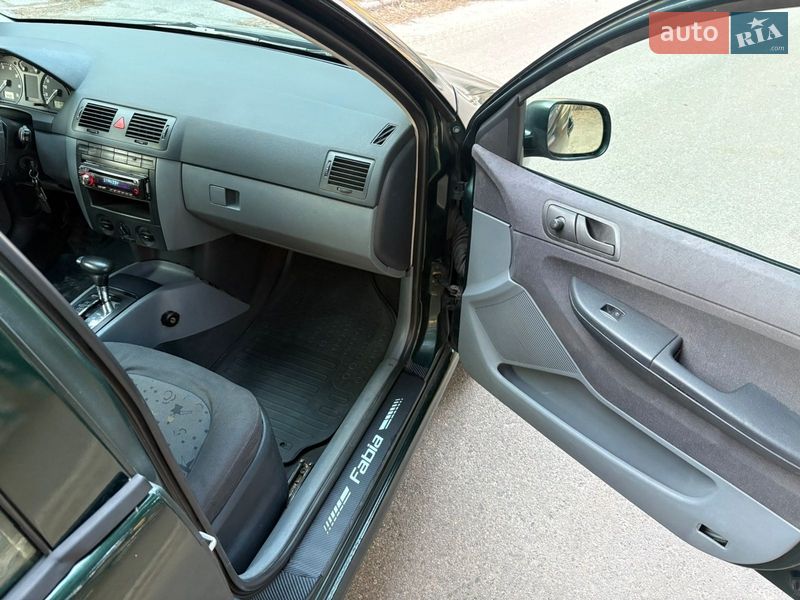 Седан Skoda Fabia 2001 в Кривом Роге фото 12 Седан Skoda Fabia 2001 в Кривом Роге
