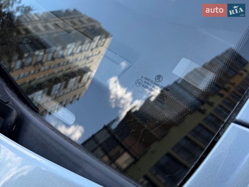 Седан Skoda Fabia 2004 в Києві