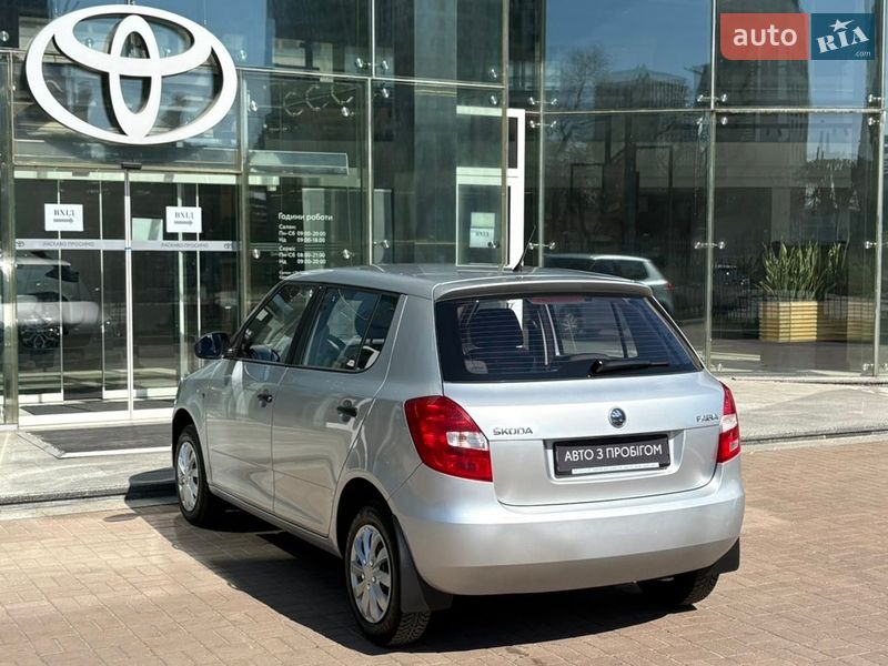 Хэтчбек Skoda Fabia 2014 в Киеве фото 2 Хэтчбек Skoda Fabia 2014 в Киеве