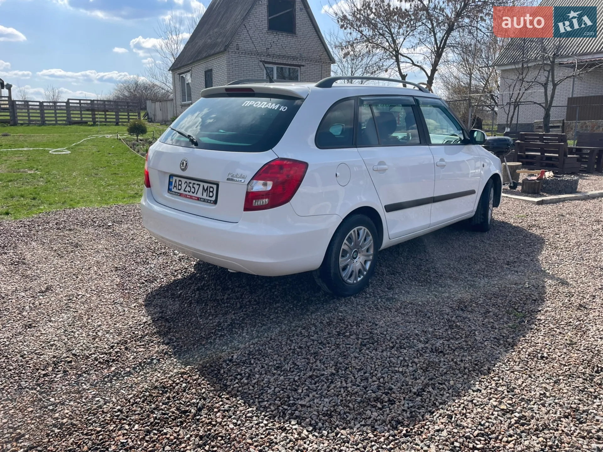 2010 Skoda Fabia - мініатюра 7