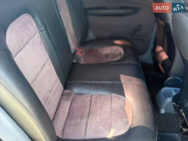 Седан Skoda Fabia 2003 в Бердичеві