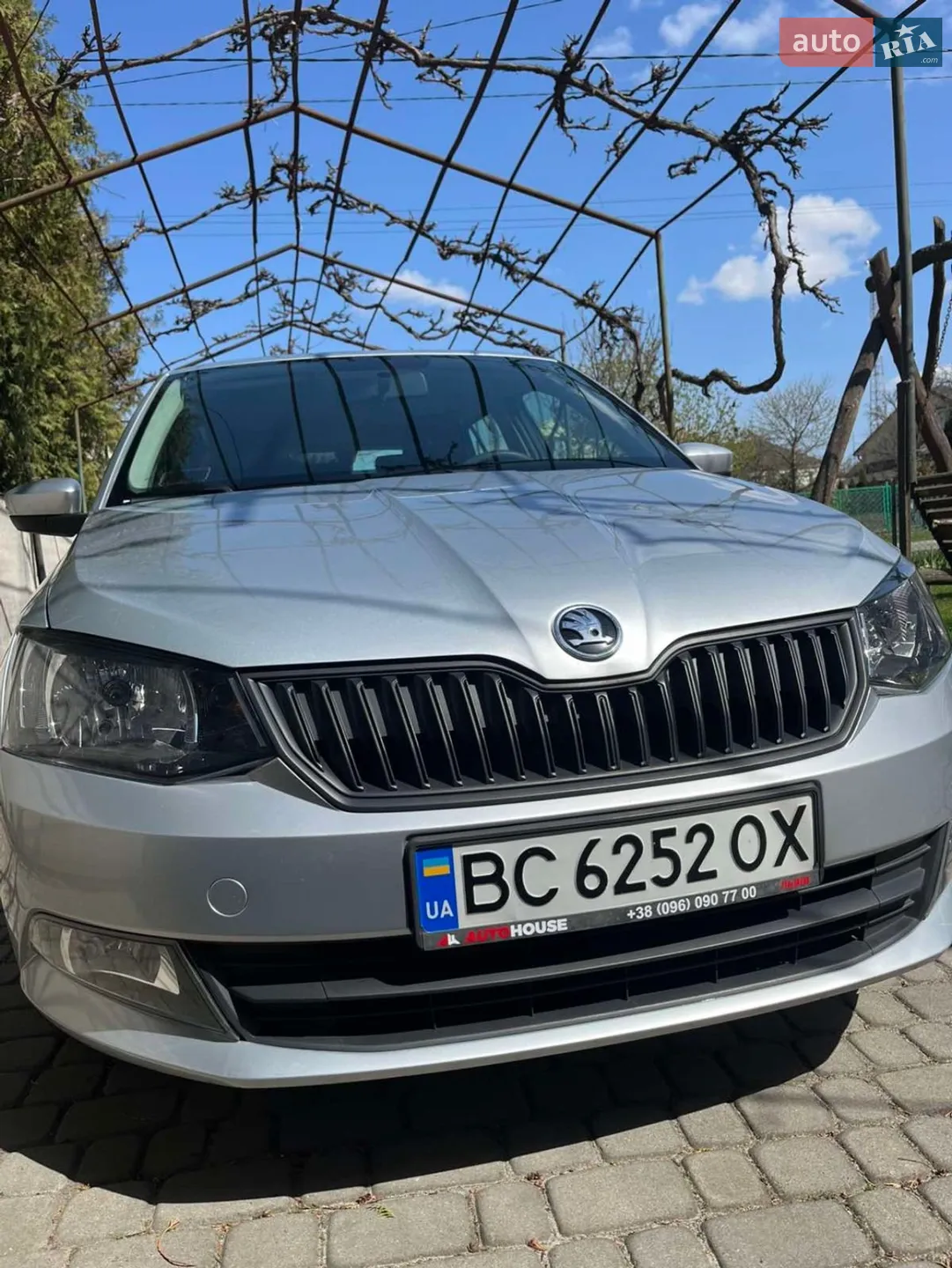 2015 Skoda Fabia - мініатюра 2