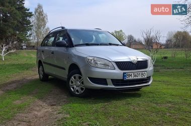 Універсал Skoda Fabia 2010 в Ромнах