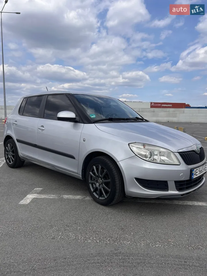 2012 Skoda Fabia - мініатюра 14