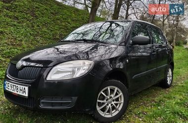 Хэтчбек Skoda Fabia 2009 в Вижнице