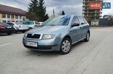 Хэтчбек Skoda Fabia 2003 в Городке