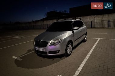 Хэтчбек Skoda Fabia 2008 в Тернополе
