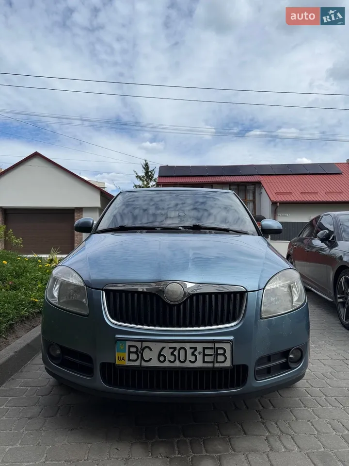 2010 Skoda Fabia - мініатюра 20