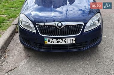 Хэтчбек Skoda Fabia 2010 в Киеве