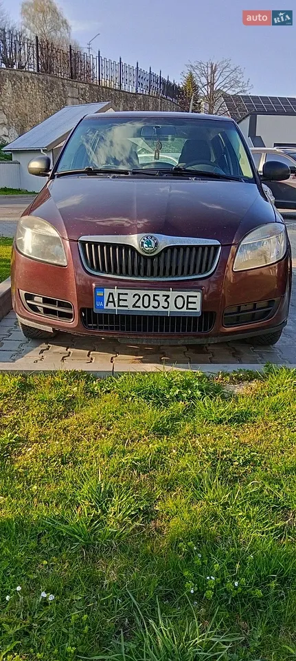 2010 Skoda Fabia - мініатюра 11