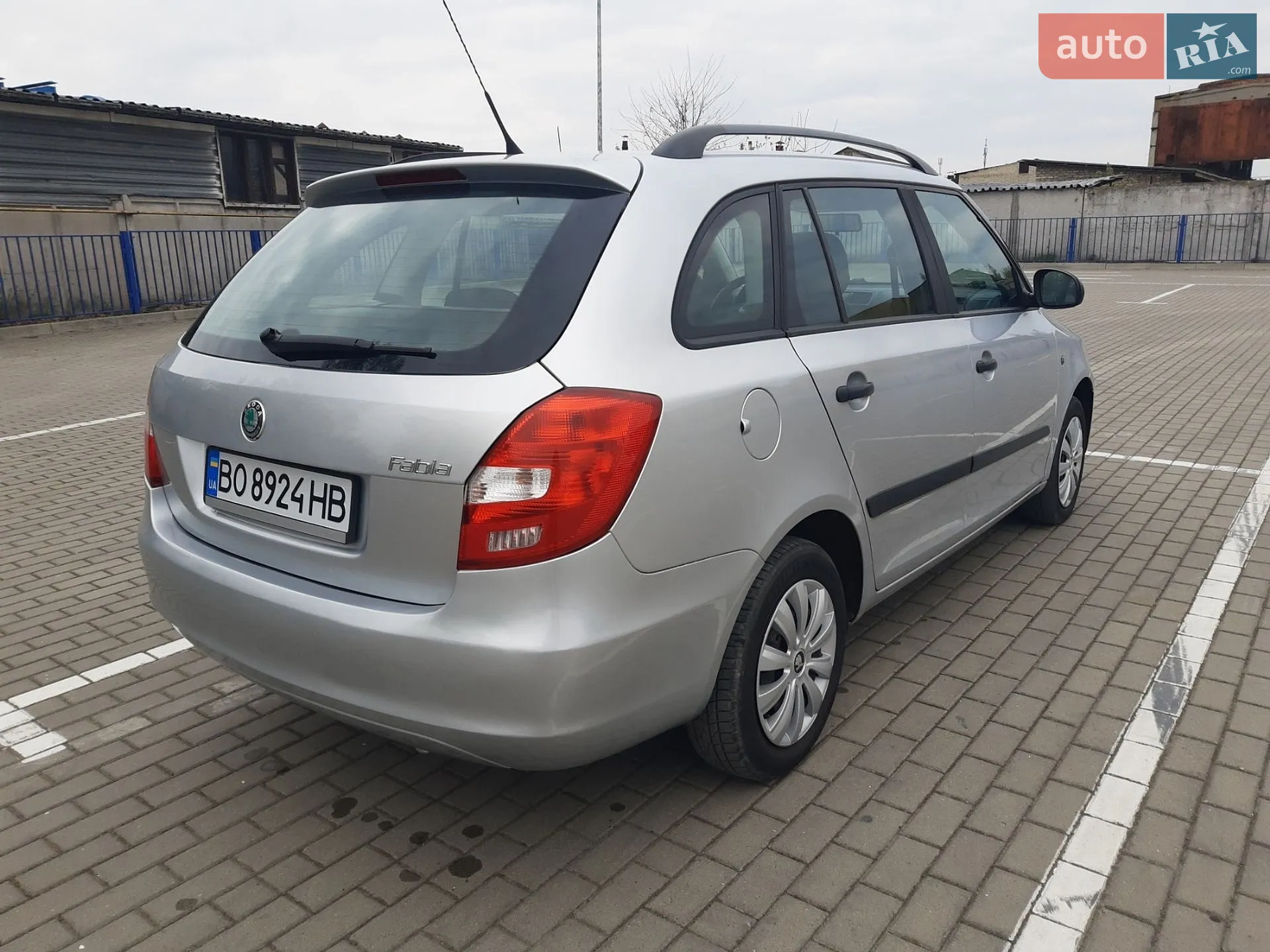 2011 Skoda Fabia - мініатюра 4