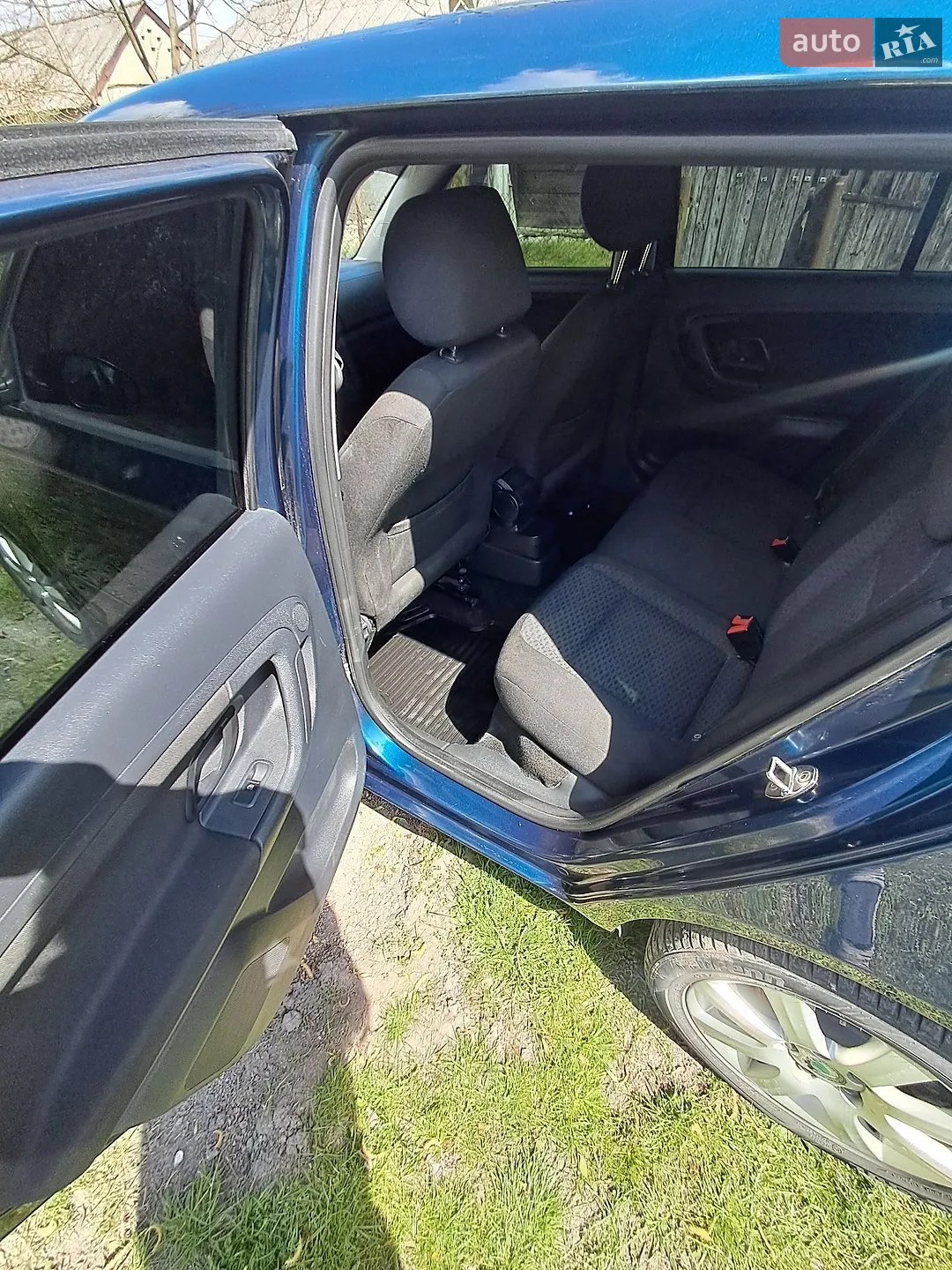 2011 Skoda Fabia - мініатюра 16