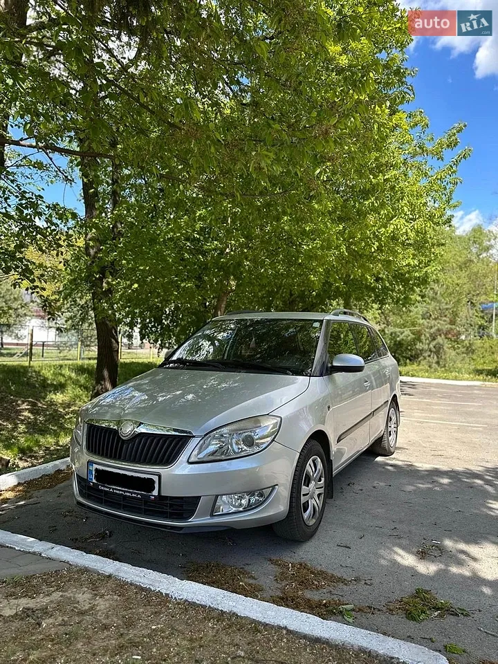 2010 Skoda Fabia - мініатюра 20