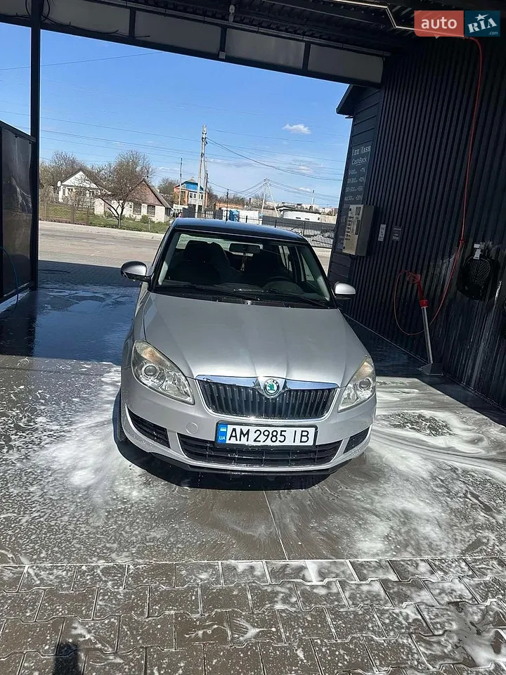 2012 Skoda Fabia - мініатюра 20