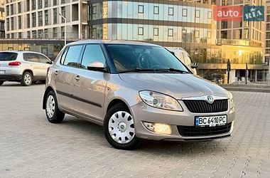 Хэтчбек Skoda Fabia 2011 в Львове