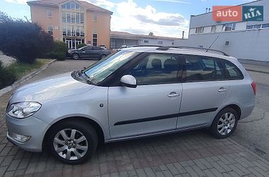 Универсал Skoda Fabia 2014 в Ужгороде