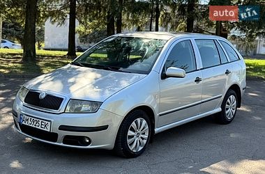Универсал Skoda Fabia 2005 в Ровно