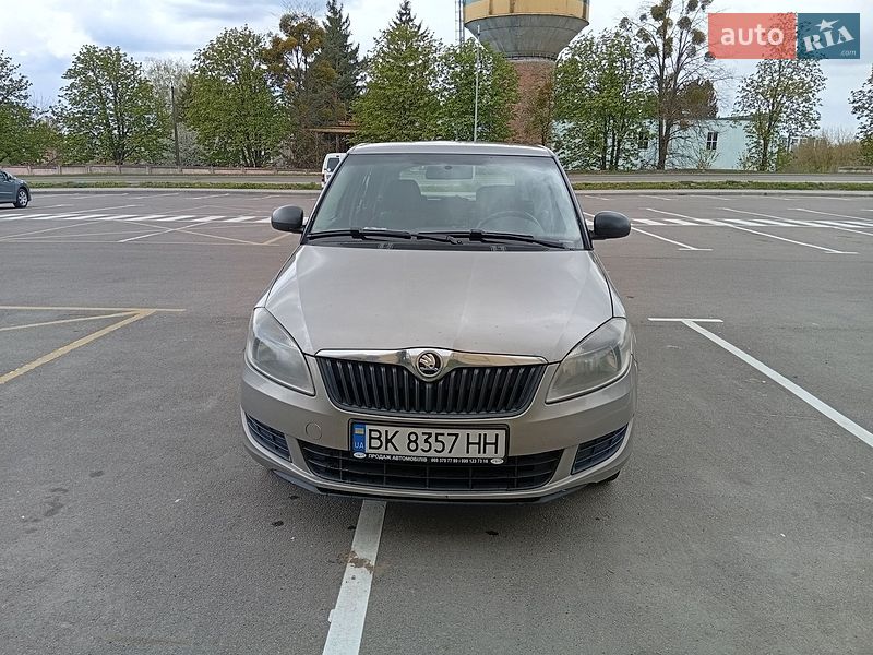 Универсал Skoda Fabia 2010 в Ровно