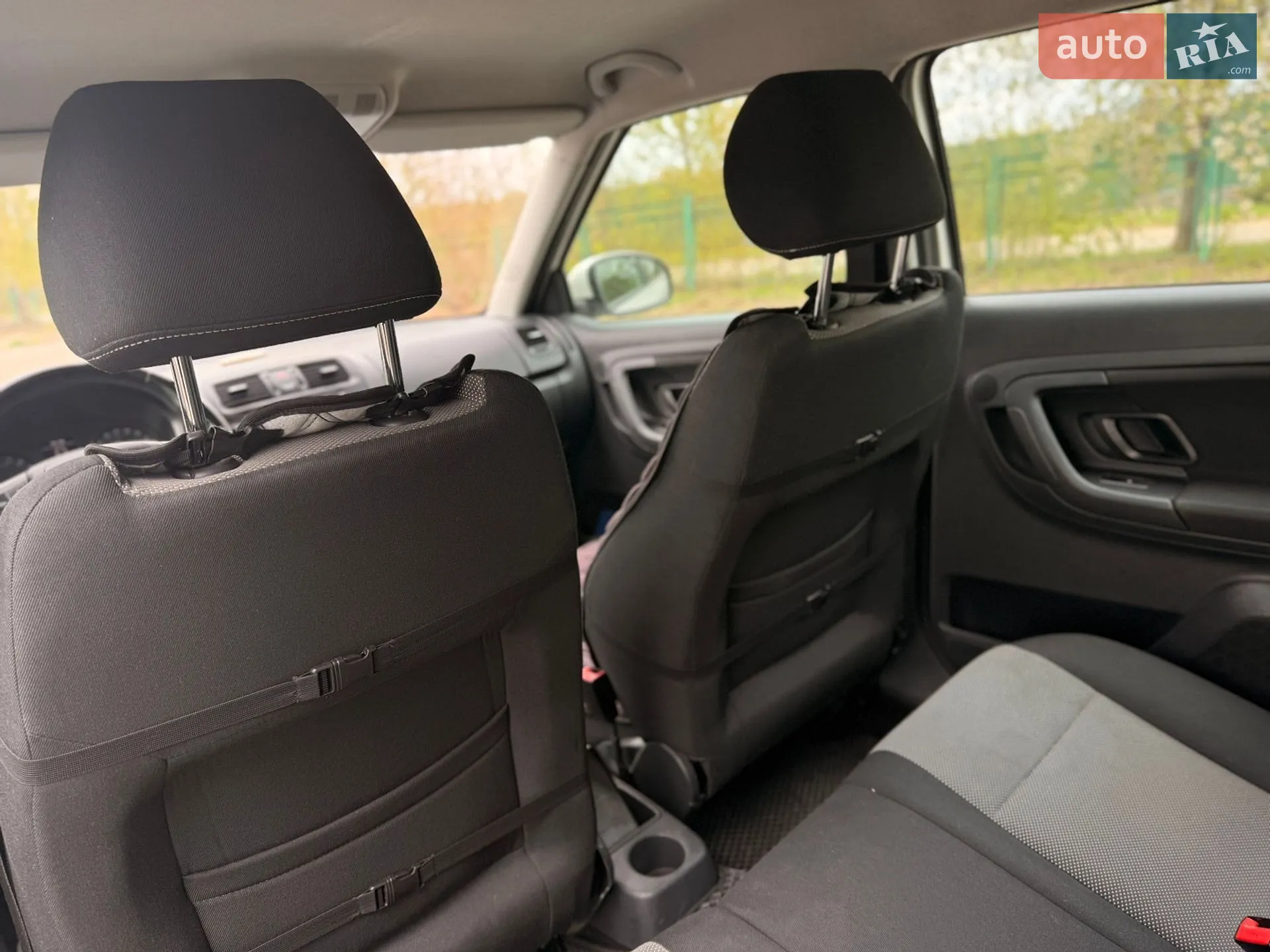 2012 Skoda Fabia - мініатюра 10