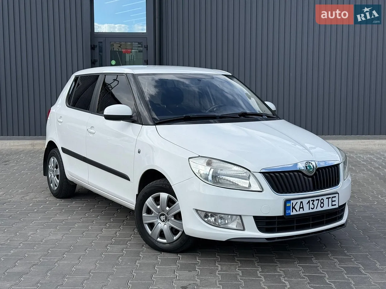 2012 Skoda Fabia - мініатюра 5