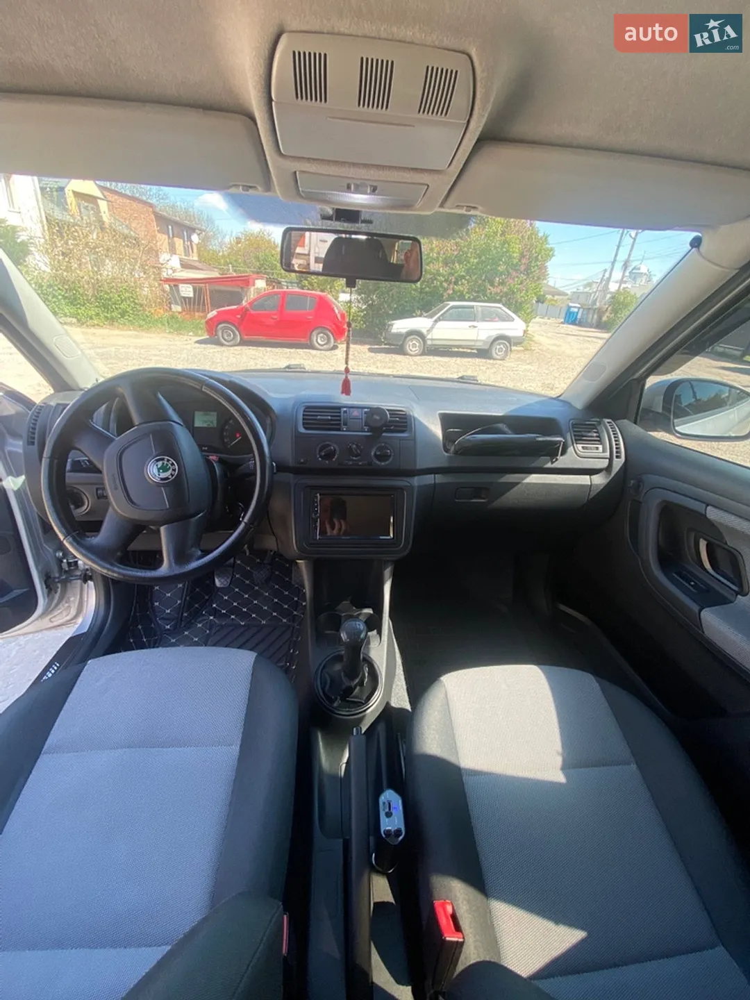 2010 Skoda Fabia - мініатюра 10