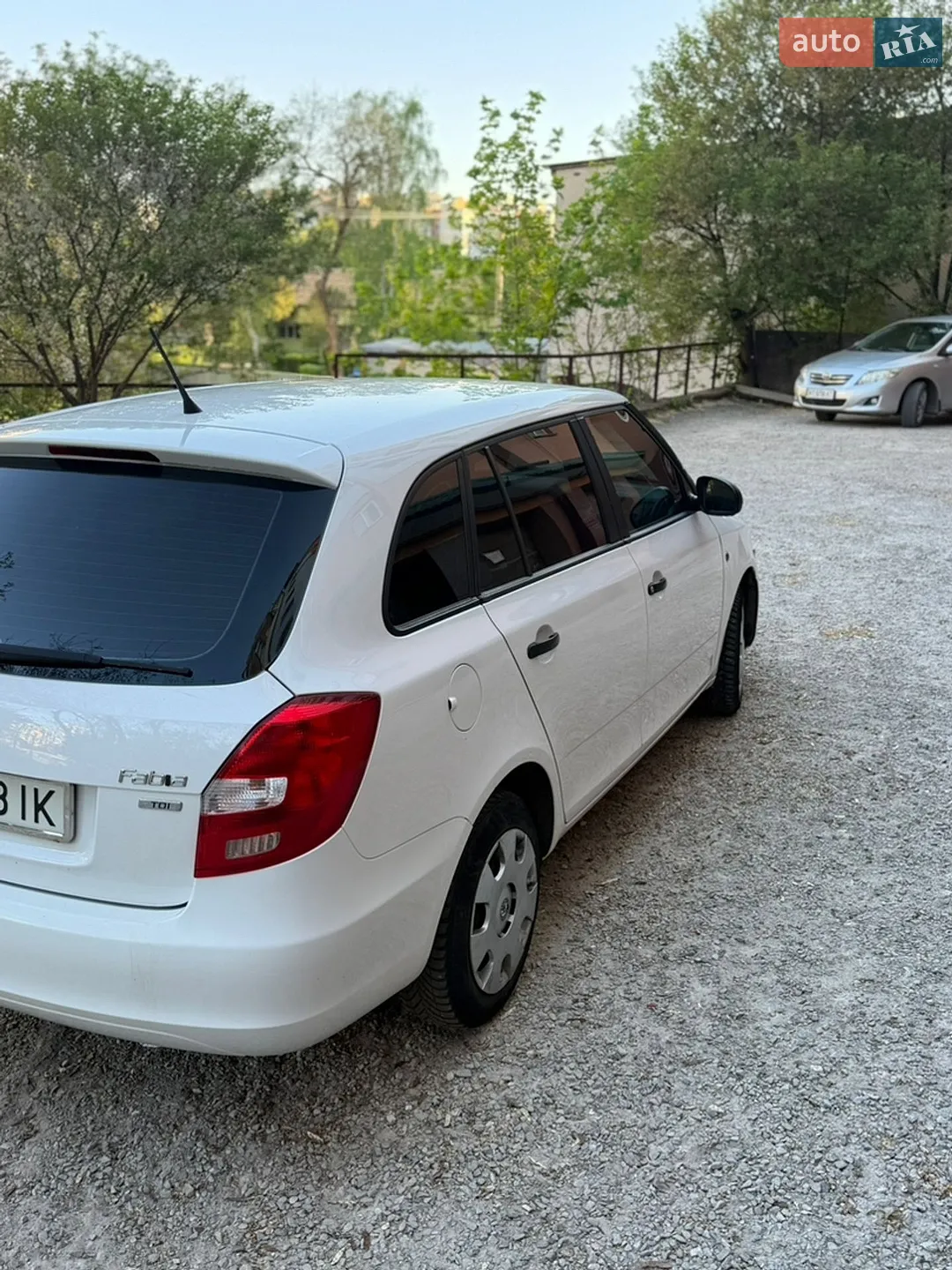 2011 Skoda Fabia - мініатюра 4