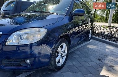 Універсал Skoda Fabia 2009 в Вінниці