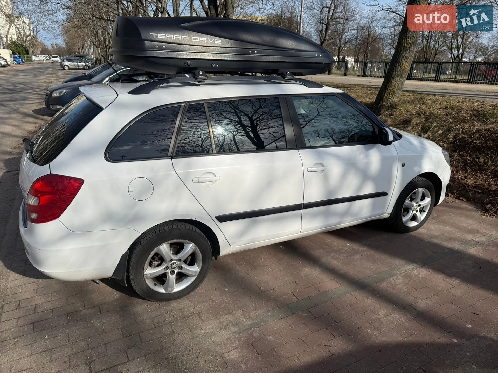 2011 Skoda Fabia - мініатюра 14