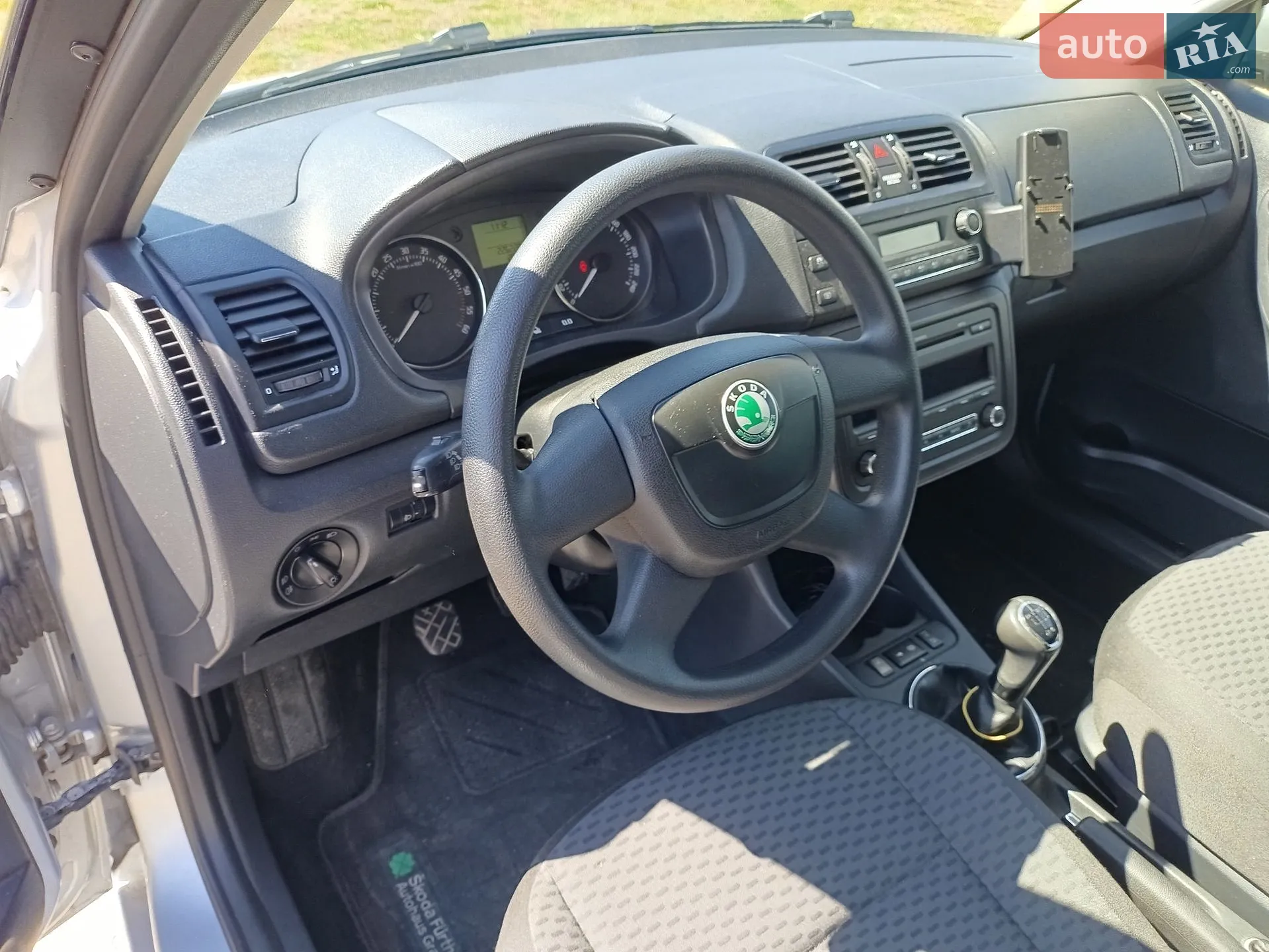 2011 Skoda Fabia - мініатюра 12