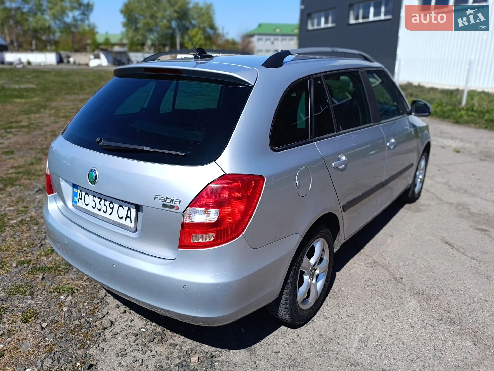 2011 Skoda Fabia - мініатюра 7
