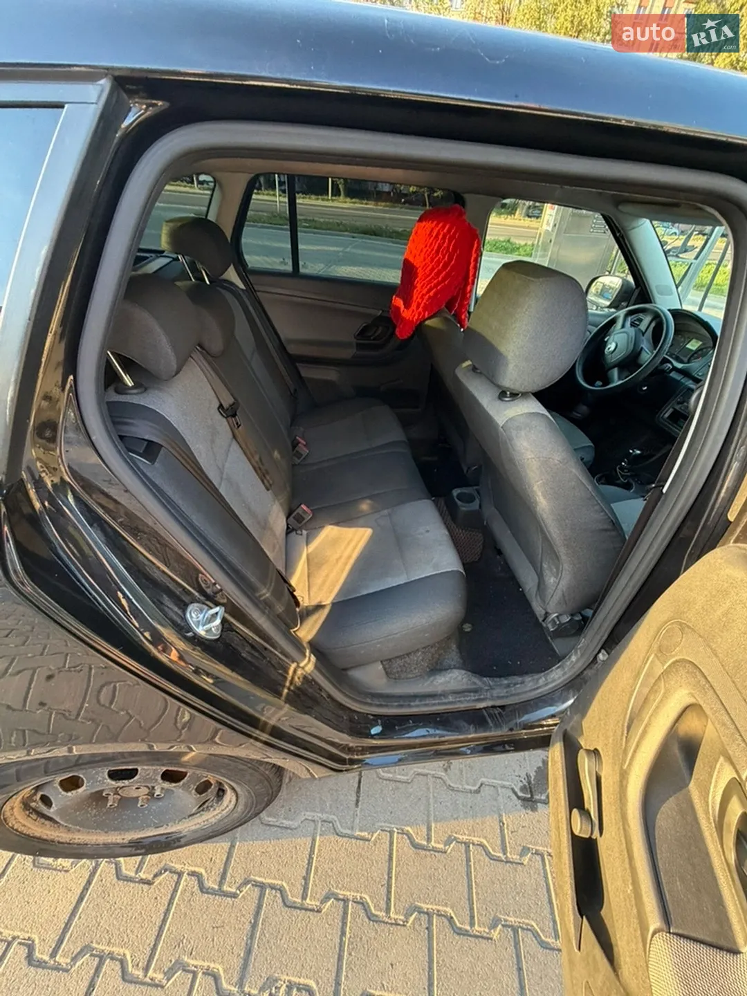 2012 Skoda Fabia - мініатюра 8